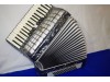 Parrot pearlescent grey 80 bass accordion